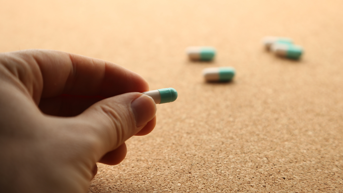 What Are the Signs of Painkiller Dependency